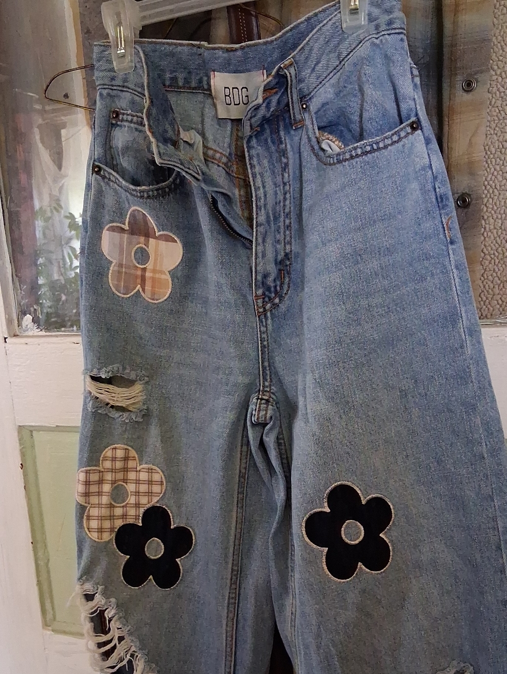 BDG Light Blue Distressed Floral Patch Jeans - Women's